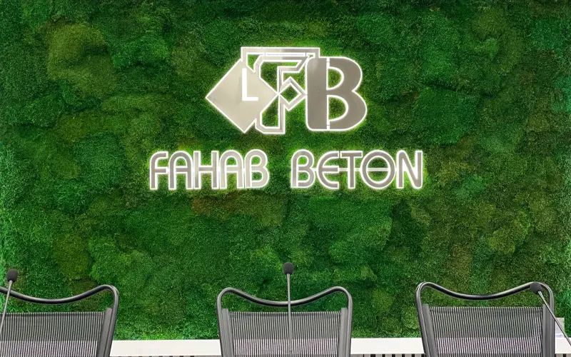 vertical garden with Signage | Best Moss